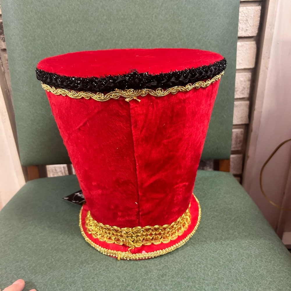 Christmas Decor Large red and gold nut cracker hats - Picture 4 of 6